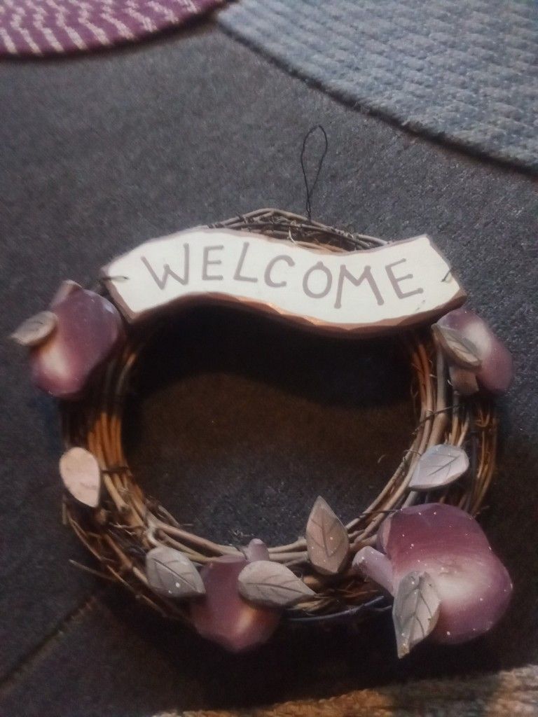 Apple wreath