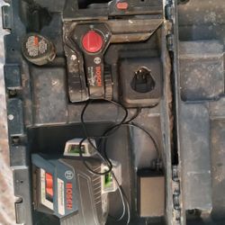 Bosch 360 Green Laser Level Bluetooth GLL3-330CG