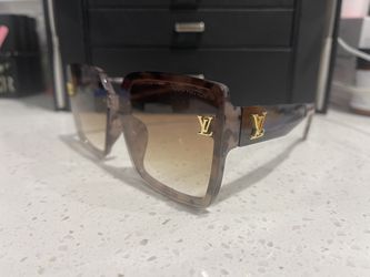 Sunglass