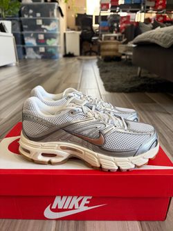 Women's Nike Air Max Moto 2K Shoes - White Silver Bronze - Size 6,7,7.5,8,8.5,9,9.5,10
