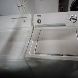 Washer Ando  Gas Dryer Set