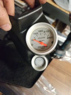 iroc z side pillar gauges