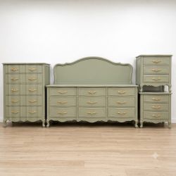 French Provincial Vintage Queen Bedroom Set