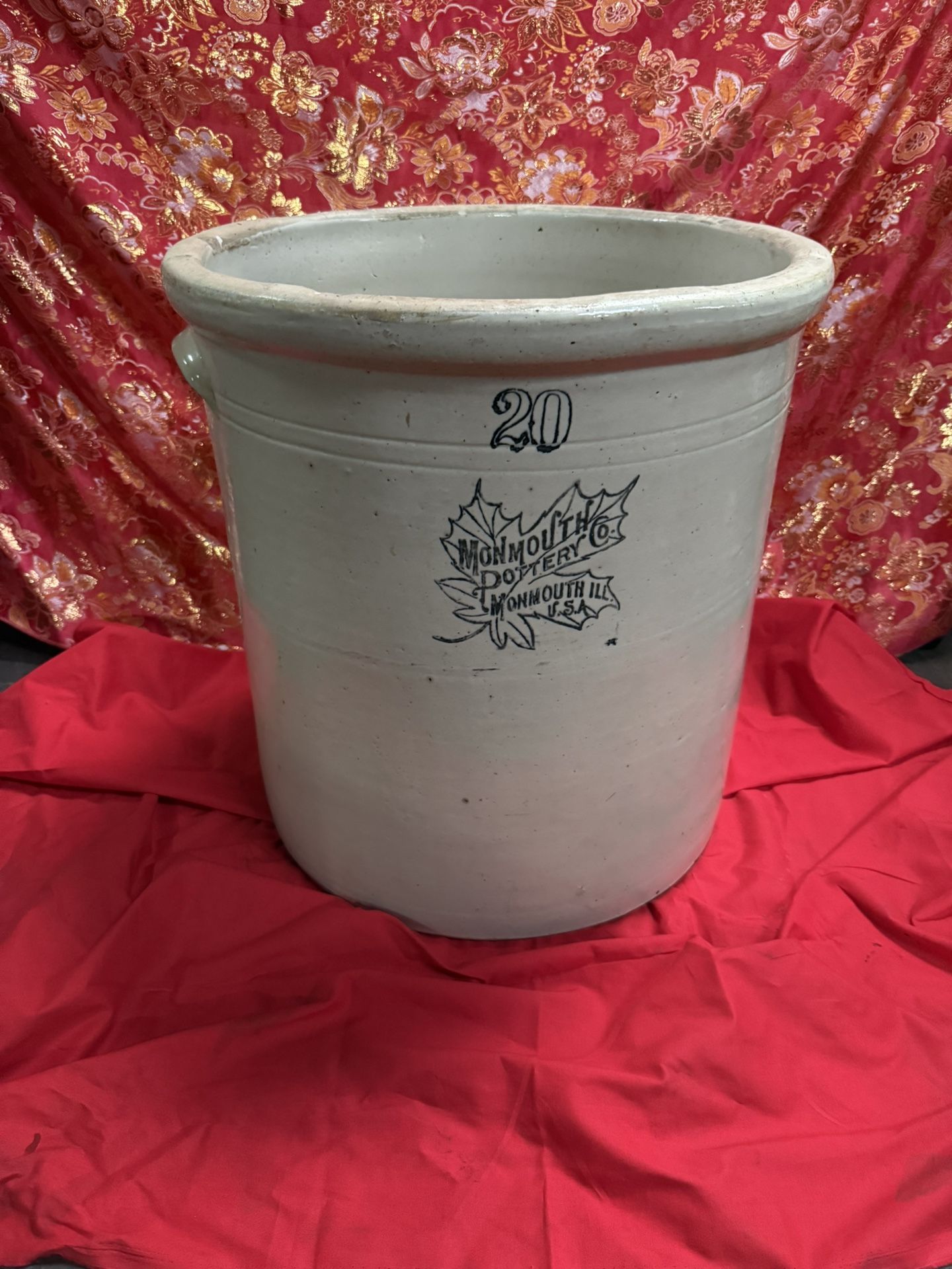 Large Antique Monmouth Illinois Pottery No. 20 Gallon Crock 21”