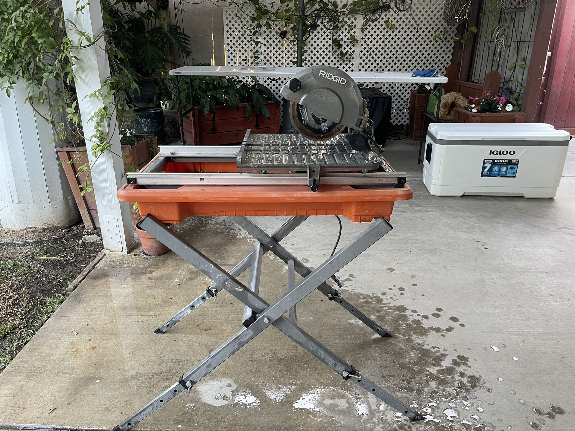 Tile Cutting Machine
