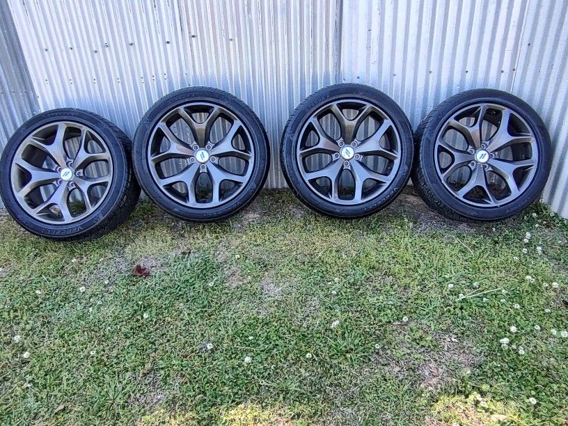 Gray Polished Rims 20 Inch 
