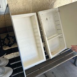 Bathroom Mirrors (FREE)