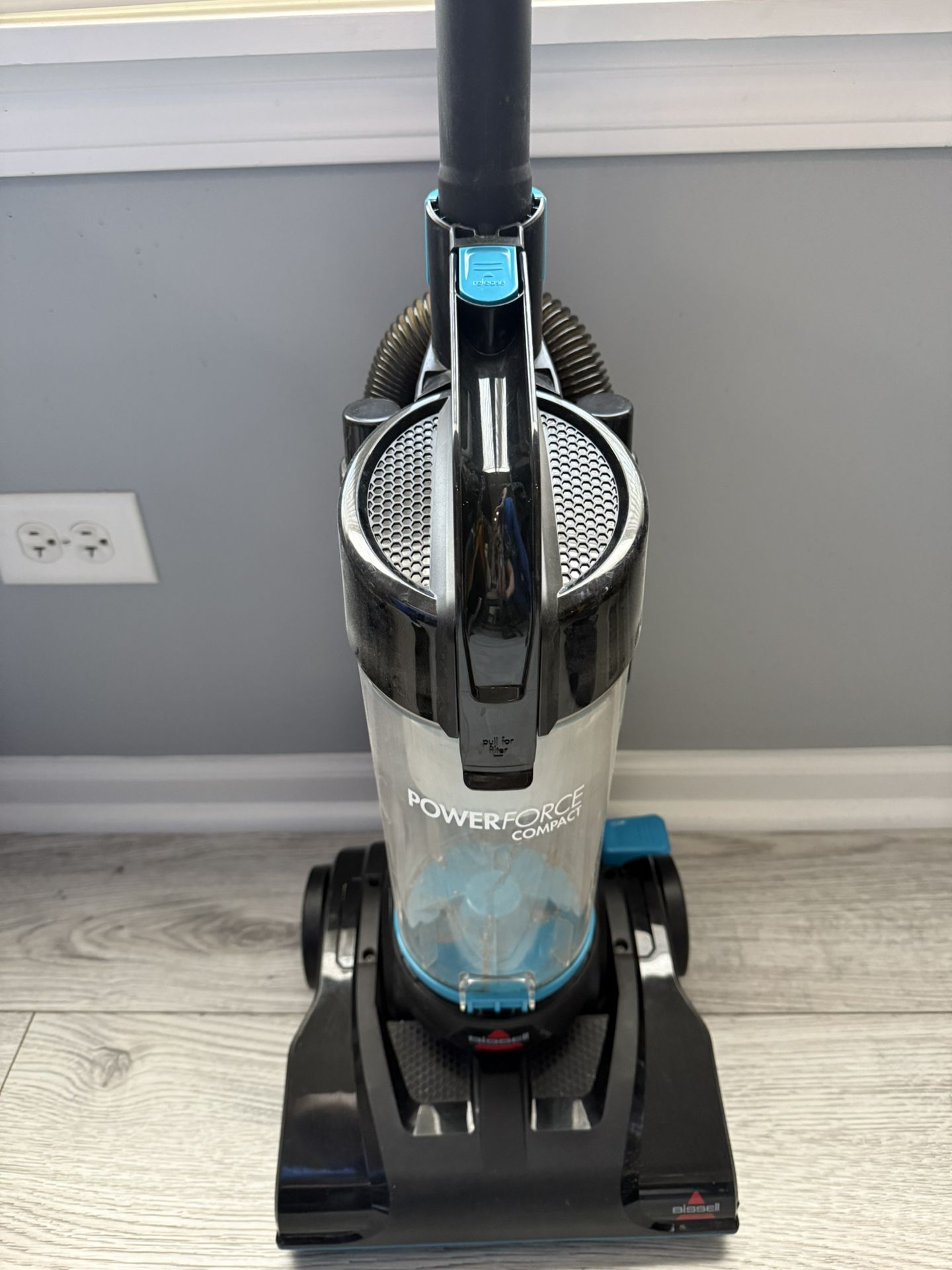 Bissell Powerforce Comfort Vacuum