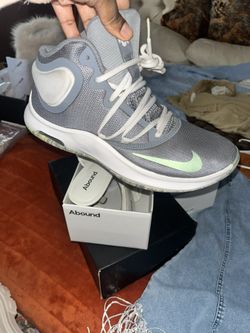 Mens Size 8.5 