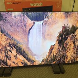 85 Tv Small Blemish Left Of Screen Barely Noticeable When It’s On 85 Tv Samsung Smart 4k HDTV. 