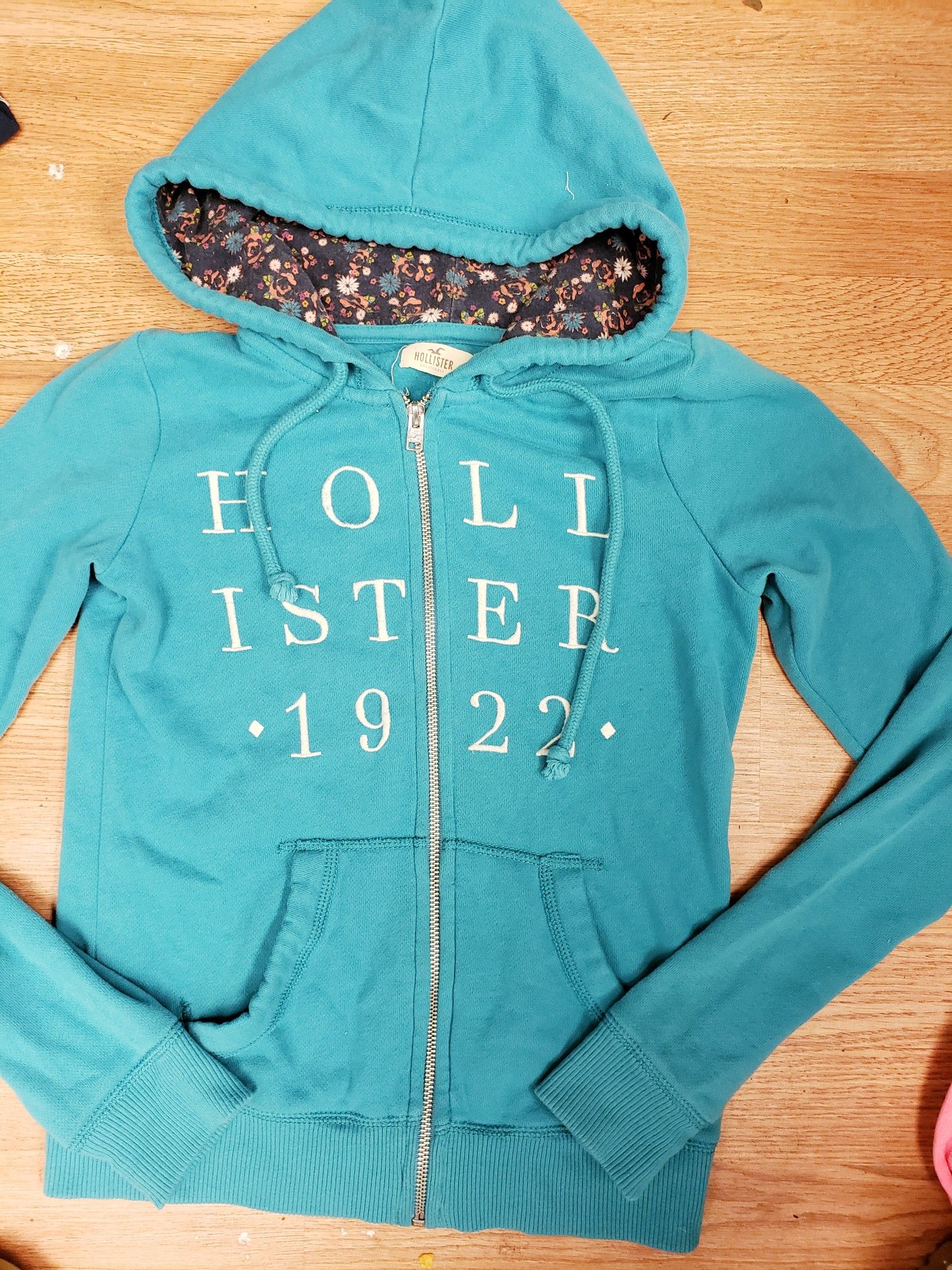 Hollister hoodie