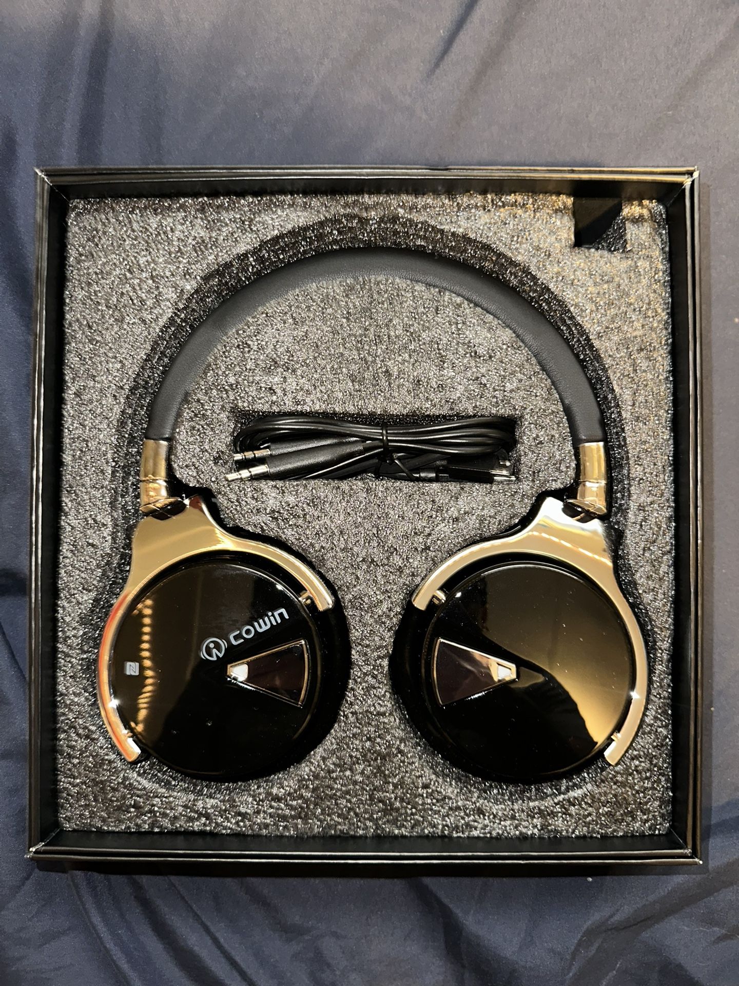 Cowin E7 Noise Cancellation Headphones
