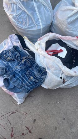 Mystery bag of Women’s clothes Size Medium & Large