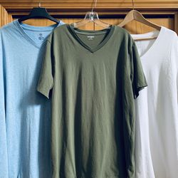 Mens 3 T Shirt Bundle XLT : Blue HB , White Fruit of Loom , Green Old Navy Exc