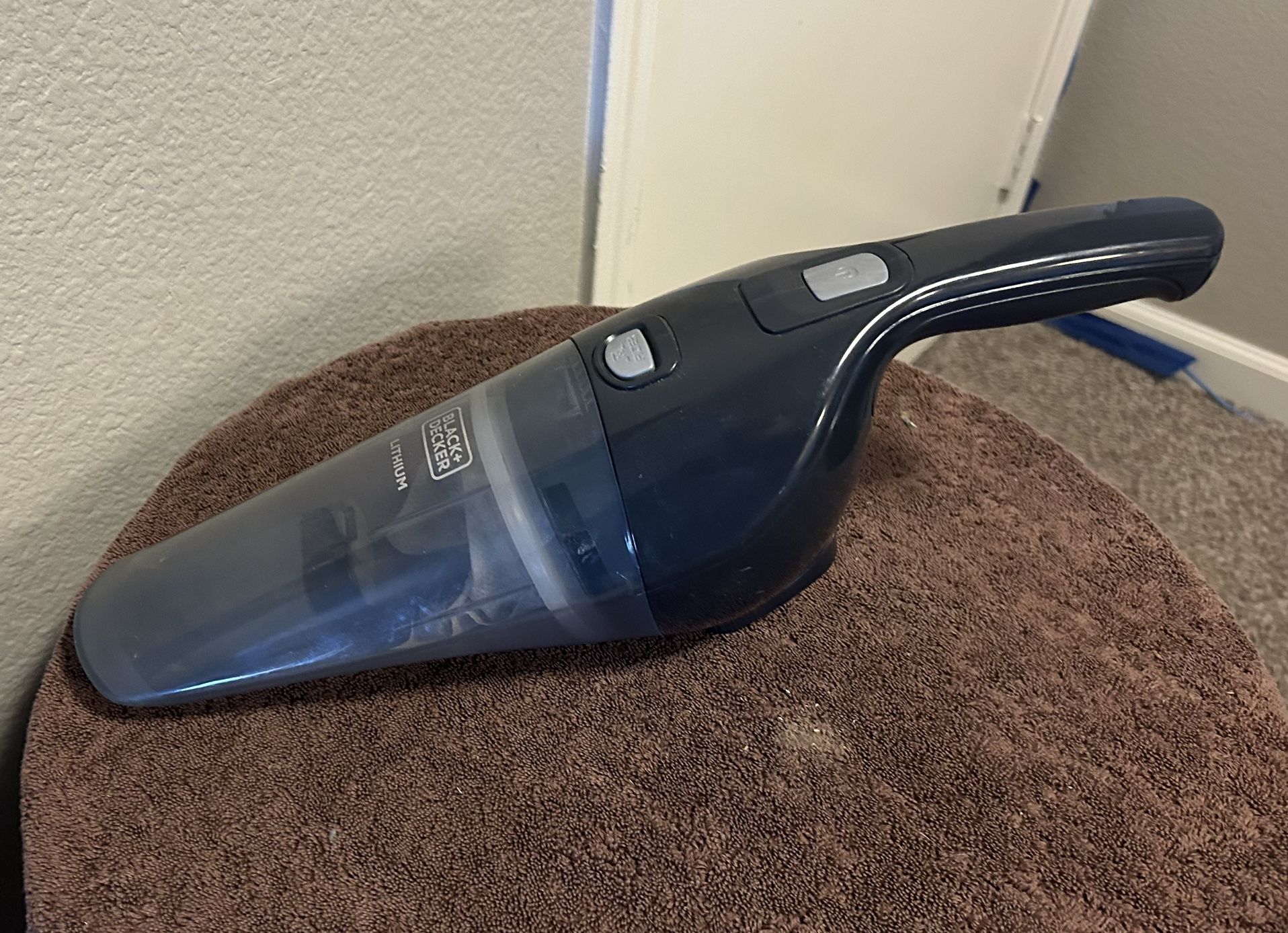 Dustbuster - No Charger - Black and Decker - Lithium - HNV220B