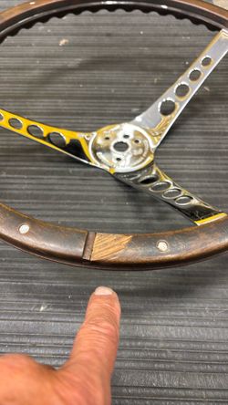 WOOD:: steering wheel