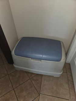 Toy box
