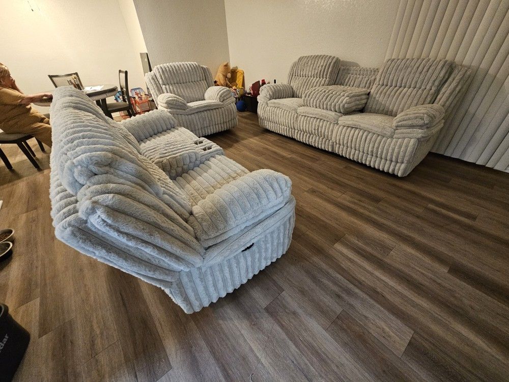 Brand New 3 Pcs Oversize Recliners Light Grey $1599