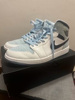 Jordan 1 white ice blue 10.5