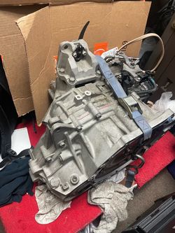 Automatic transmission for 2017 Hyundai Elantra GT coupe   95000 miles