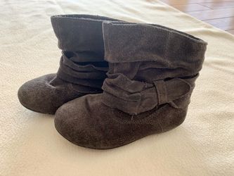 Girls shoes/boots