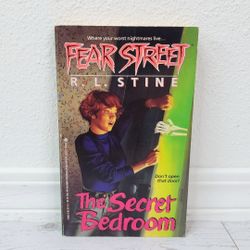 VTG Fear Street The Secret Bedroom R.L Stine Paperback Book