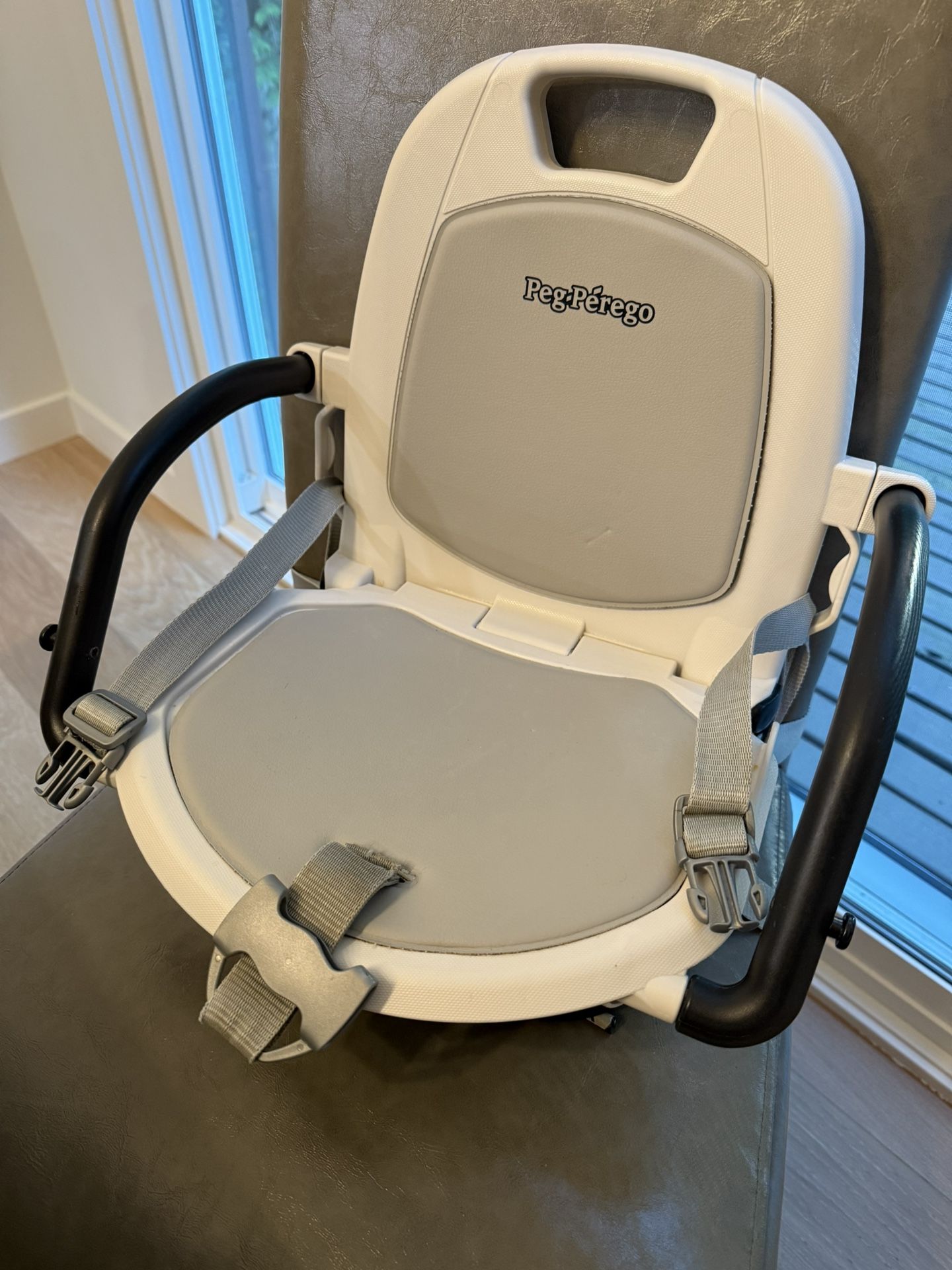 Peg Perego Booster Seat 6m+ MADE IN ITALY