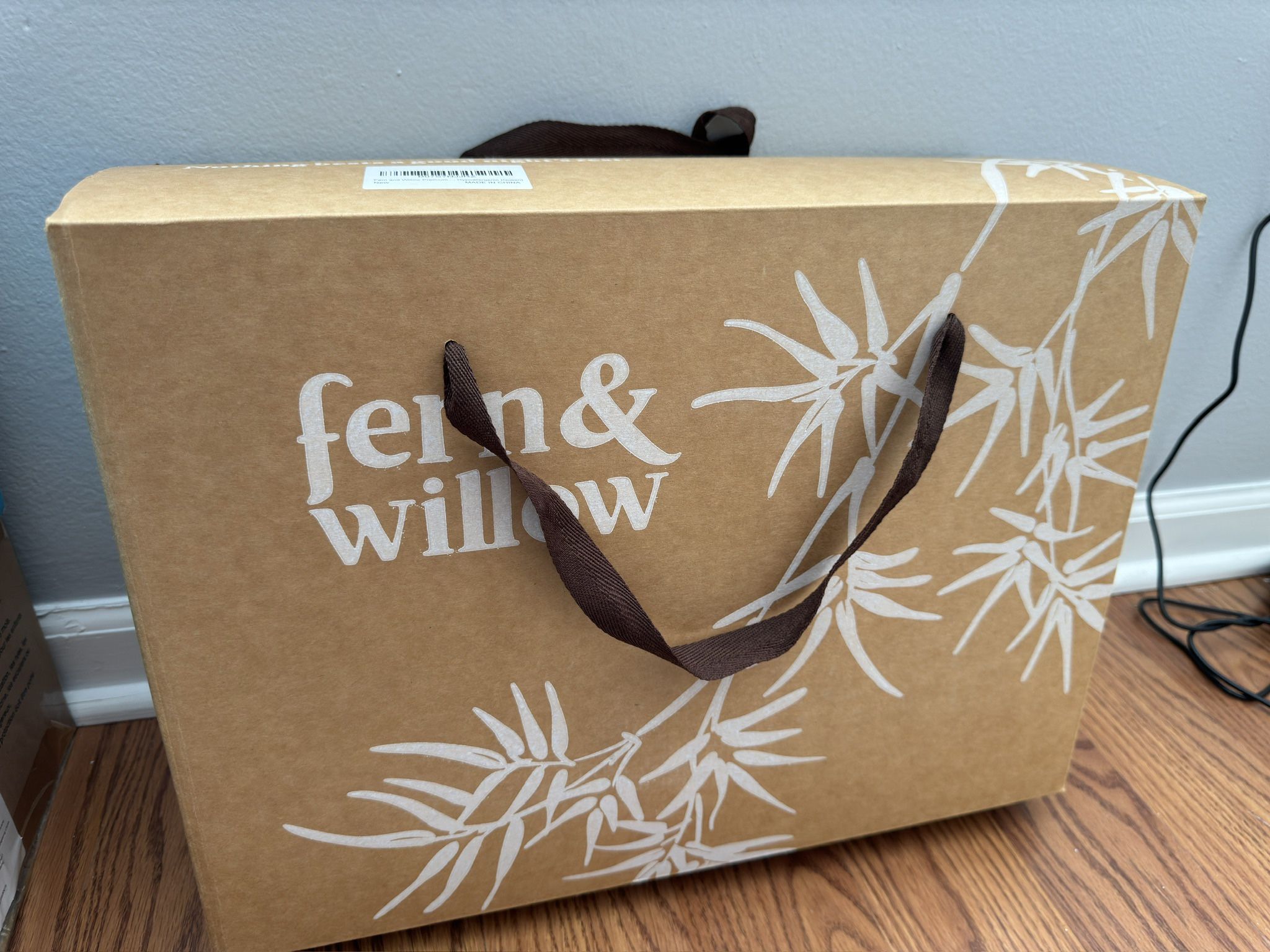Fern and Willow Pillows for Sleeping - Set of 2 Queen Size Down Alternative Pillow Set w/Luxury Plus