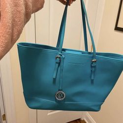 New York and company tote bag