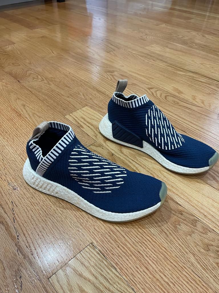 Adidas used men shoes for Sale in NY - OfferUp