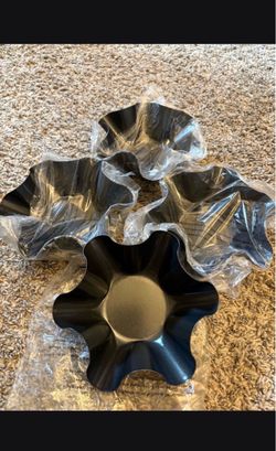 Brand New Set of 4 Non-Stick Tortilla Bowl Pans