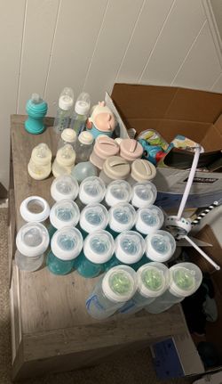 Bottle Feeding supplies lot