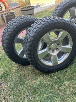 20” OEM Chevy LTZ Wheels And Off Road Tires 33” 