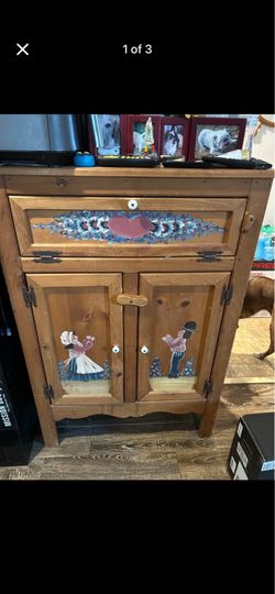 Storage cabinet