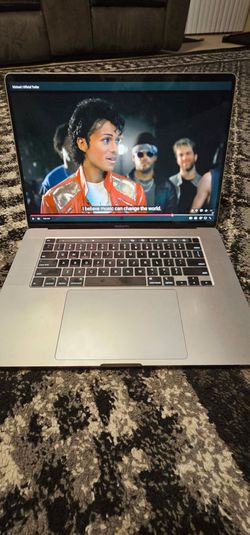 2019 APPLE MACBOOK PRO A2141 MODEL 16"
