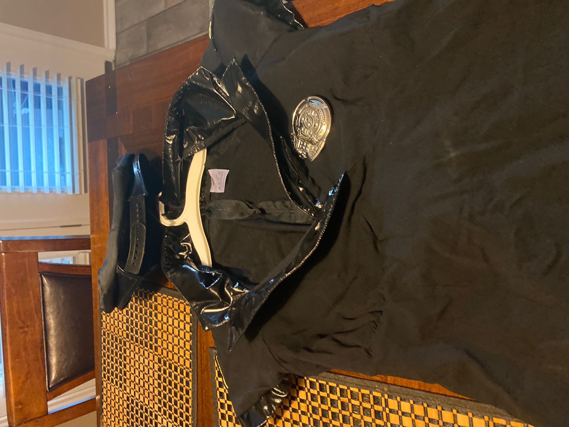 Adults medium size police Halloween costume