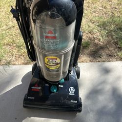Bissell Vacuum Cleaner