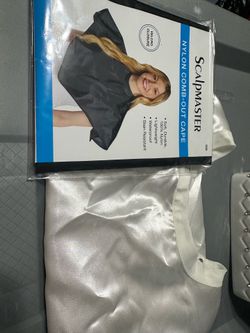 Professional makeup/ combout hair capes