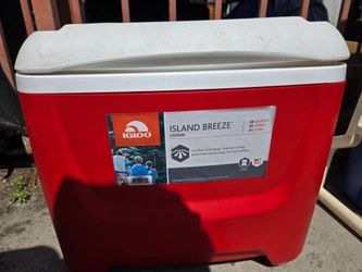 Igloo Island Breeze 28-Quart Cooler