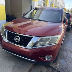 2014 NISSAN PATHFINDER 
