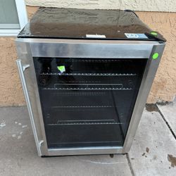 magic chief wine cooler  Model HMBC58ST
