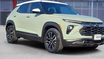2025 Chevy Trailblazer green