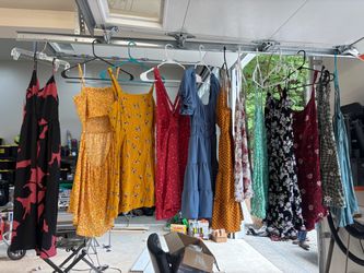 Huge lot name brand teen/womans clothing