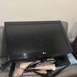 40 Inch LG TV