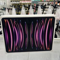 iPad Pro 12.9” 6th Gen M2 128GB! Finance For $50 Down!!