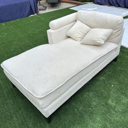 Cream Chaise lounge