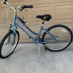 26” women’s Giant Sedona Bike