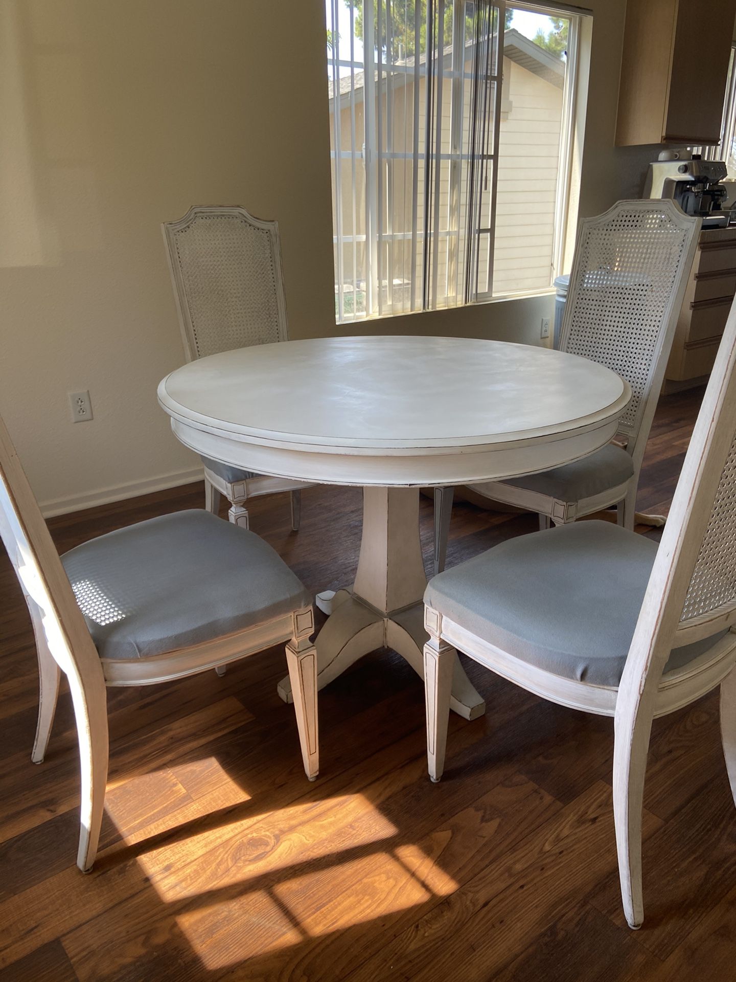 Kitchen table + 4 chairs solid wood