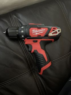 Brand New Milwaukee Drill/driver