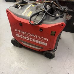 PREDATOR 5000 Watt Dual-Fuel SUPER QUIET Electric Start Inverter Generator